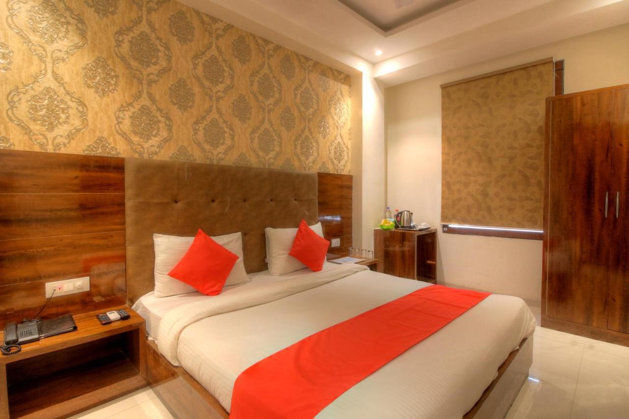 Hotel The Vegas Delhi Airport- A Boutique Hotel New Delhi Exterior photo